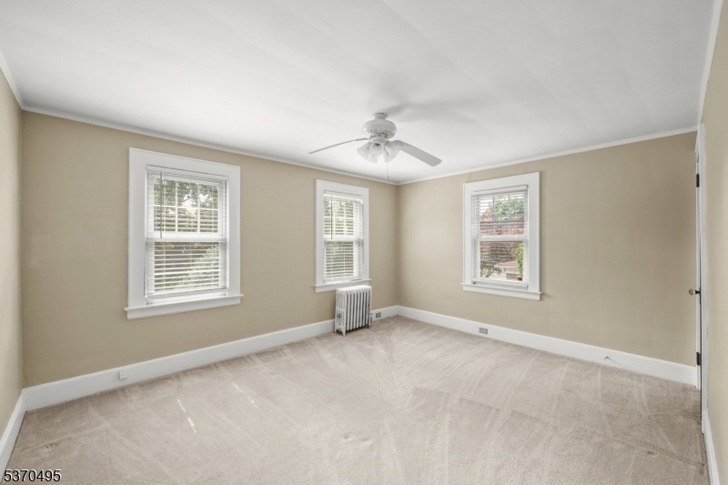 148 Willard Ave