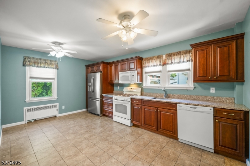 148 Willard Ave