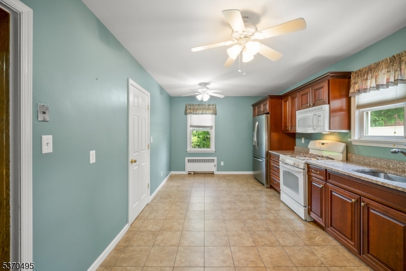 148 Willard Ave