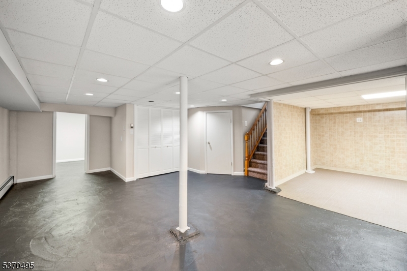 148 Willard Ave