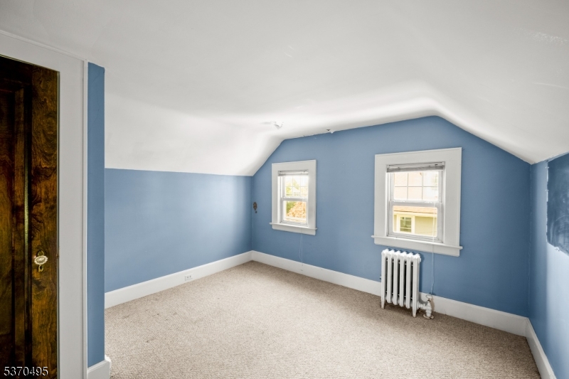 148 Willard Ave