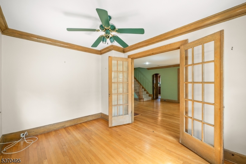 148 Willard Ave