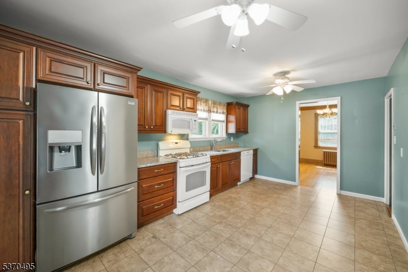 148 Willard Ave
