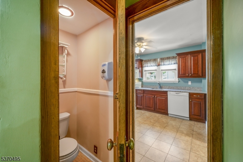 148 Willard Ave