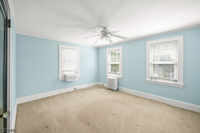 148 Willard Ave