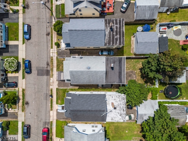 35 Mountainview St