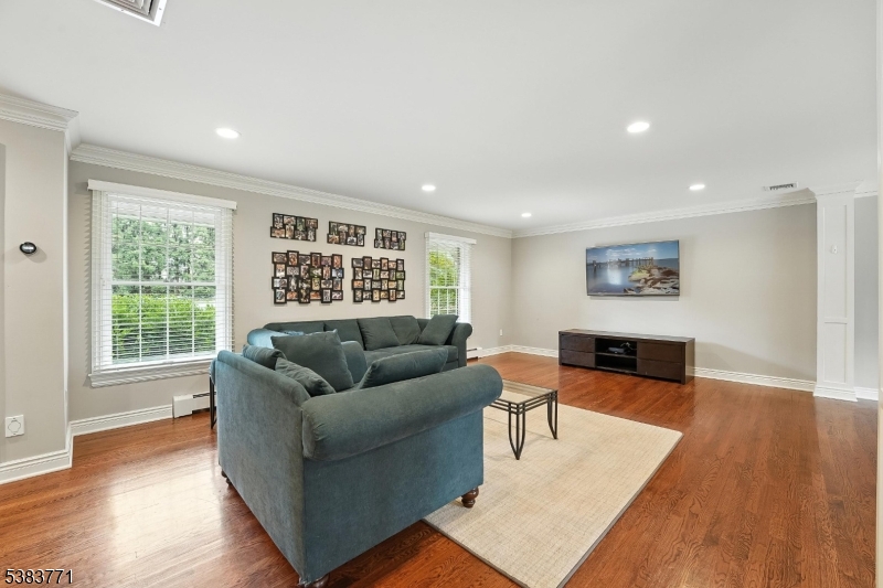 856 Stonewall Ct