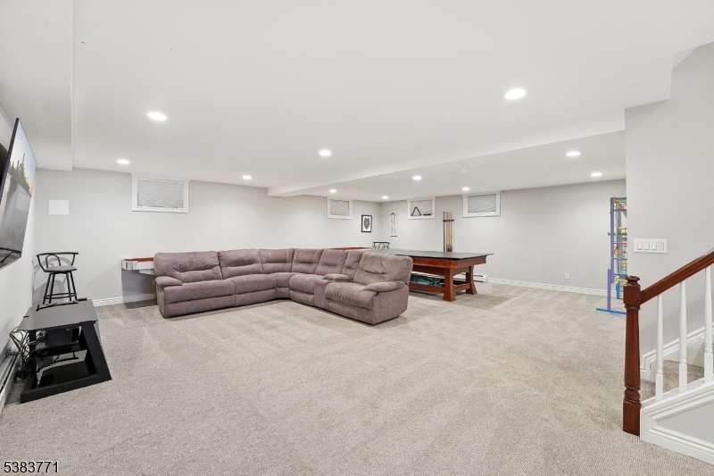 856 Stonewall Ct