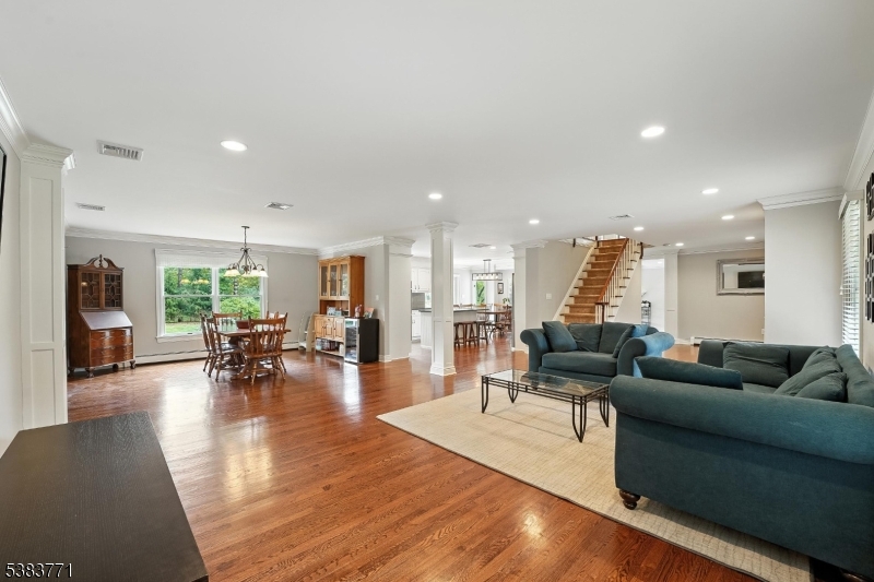 856 Stonewall Ct