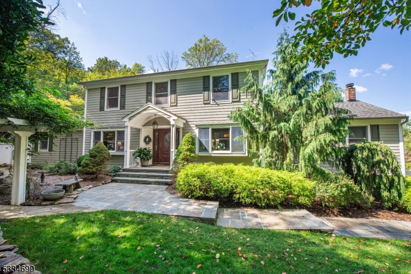 9 ROLLING RIDGE RD