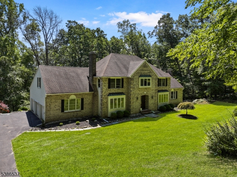 910 Ravine Rd