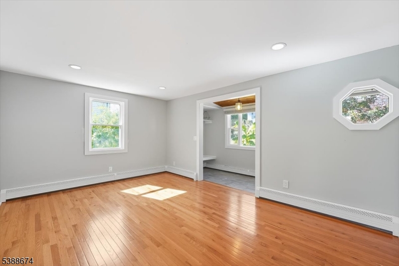 7 Birchwood Rd