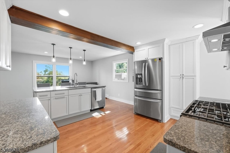 7 Birchwood Rd