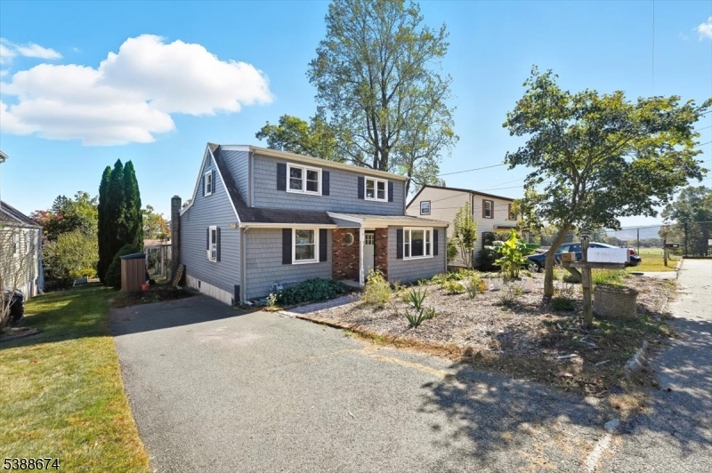 7 Birchwood Rd