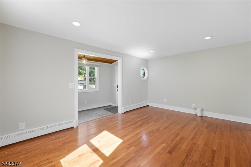7 Birchwood Rd