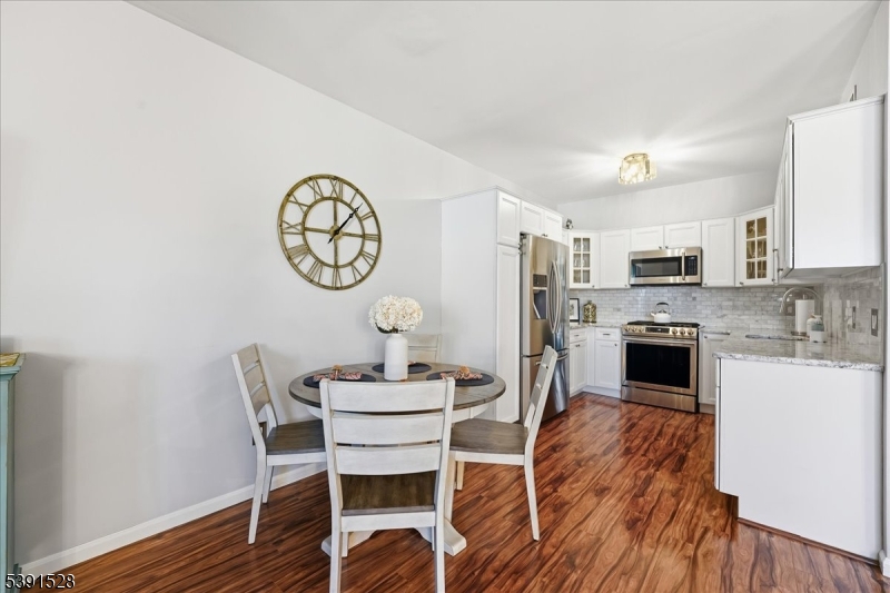 58B Ridgedale Ave
