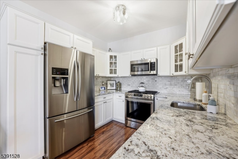 58B Ridgedale Ave