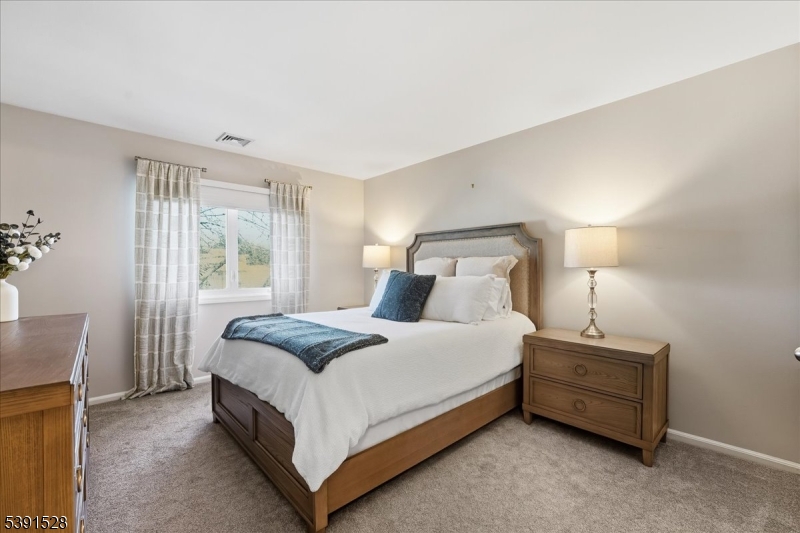 58B Ridgedale Ave