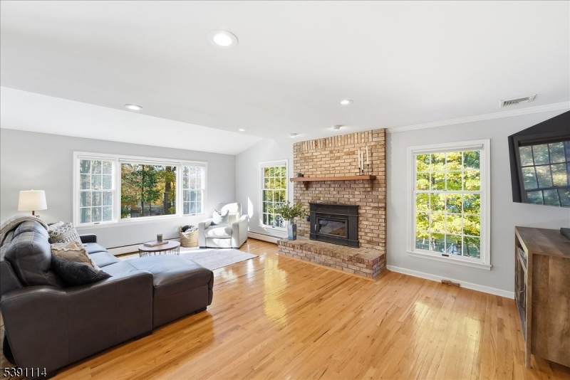 29 Columbia Ct
