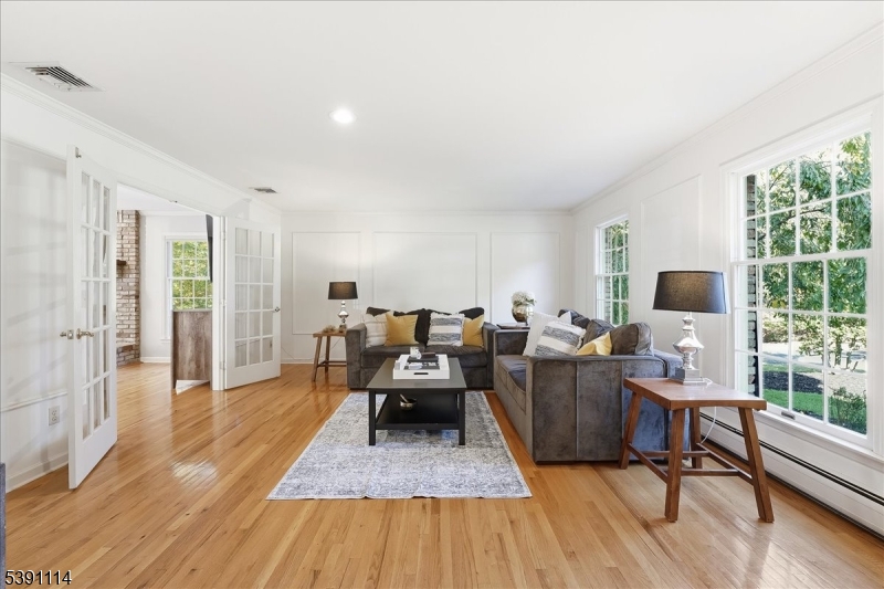 29 Columbia Ct