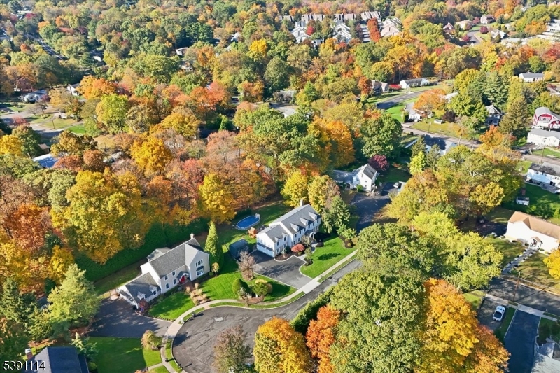29 Columbia Ct