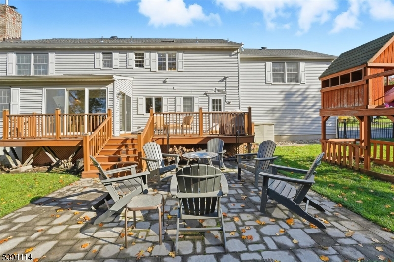 29 Columbia Ct