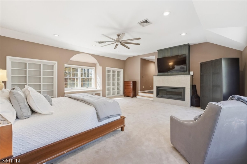 29 Columbia Ct