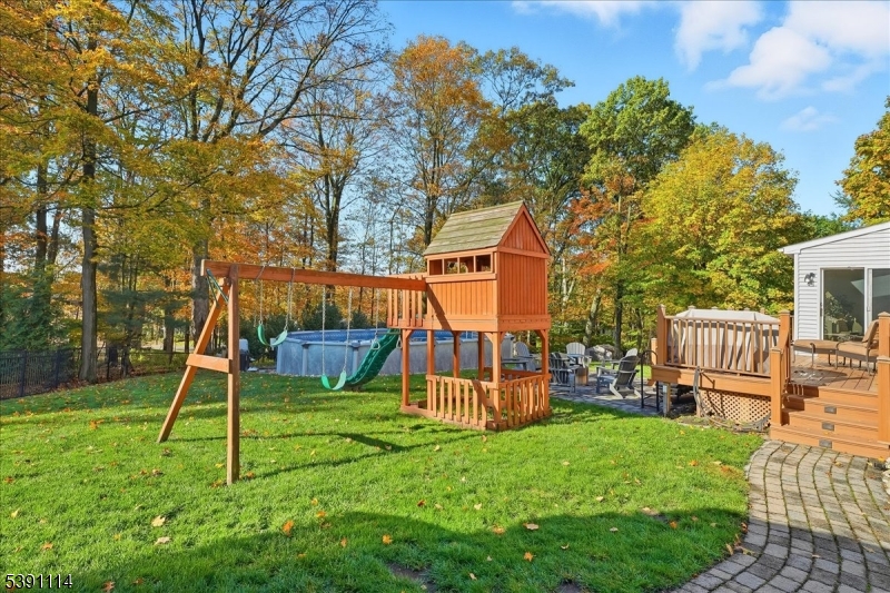 29 Columbia Ct