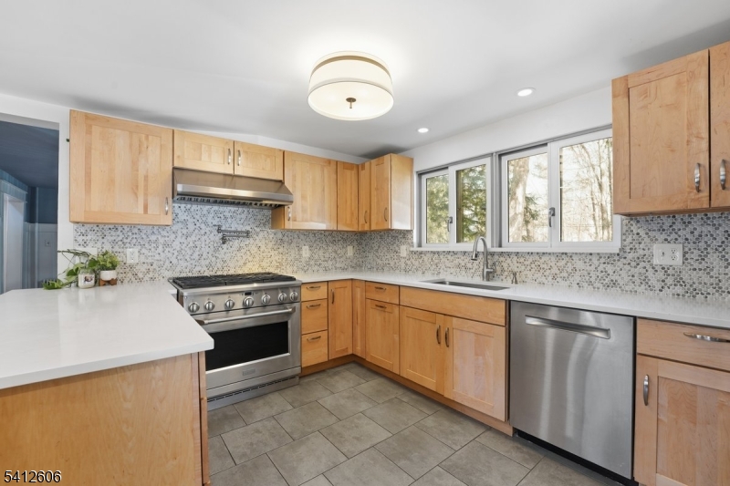 343 & 339 Quaker Church Rd