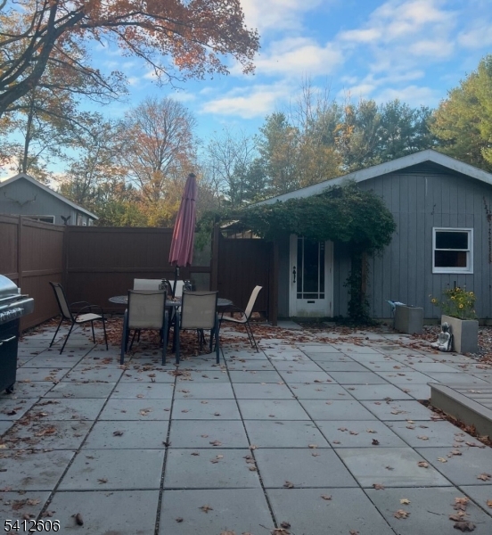 343 & 339 Quaker Church Rd