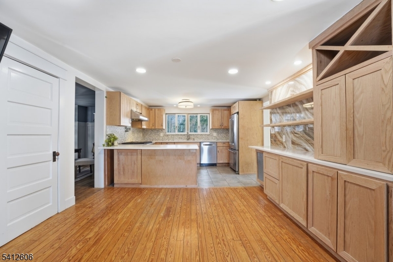 343 & 339 Quaker Church Rd