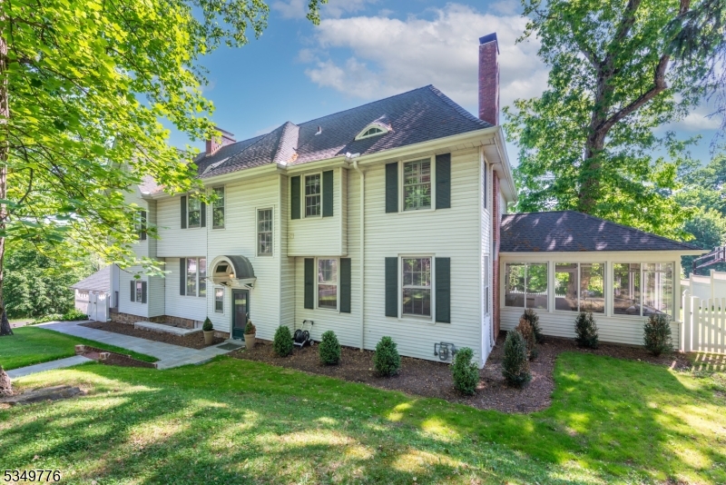 29 Stevens St
