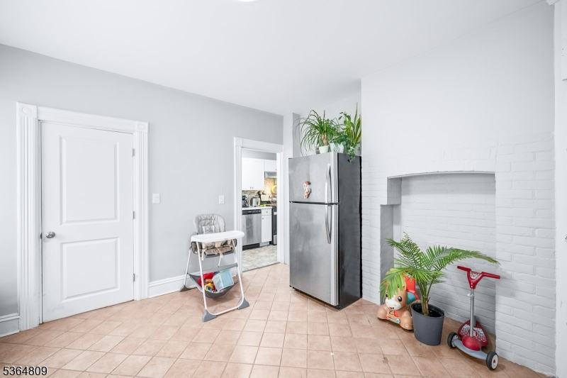26 Hillside Ave