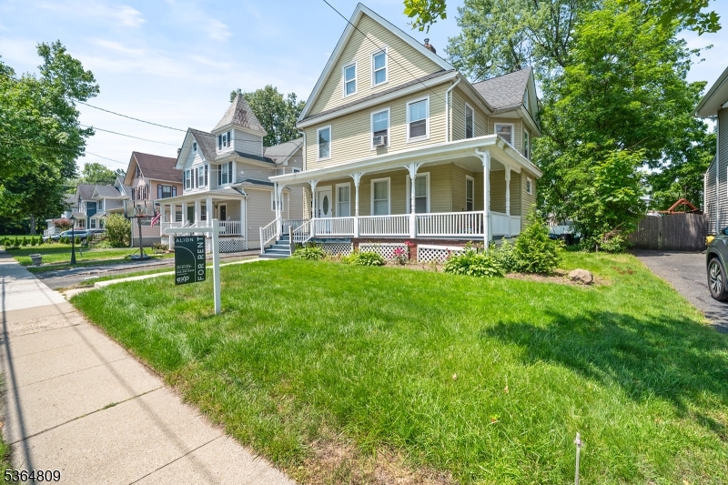 26 Hillside Ave