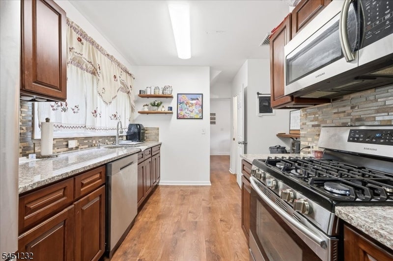 30 Genevieve Ave