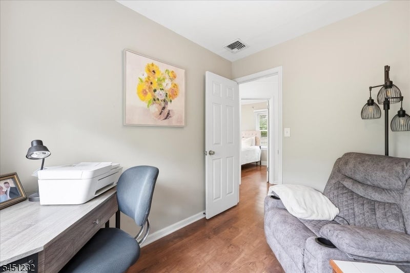 30 Genevieve Ave