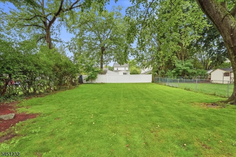 30 Genevieve Ave