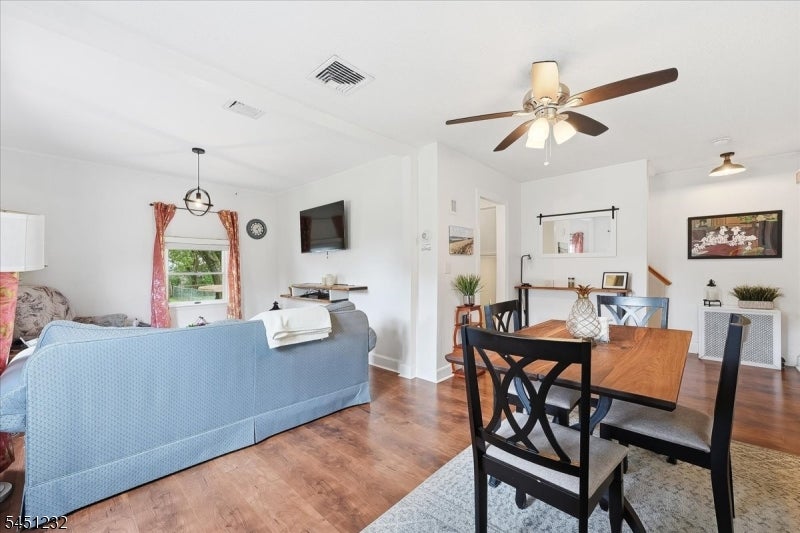 30 Genevieve Ave