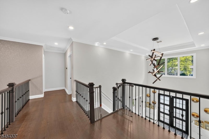 28 Ross Hall Blvd