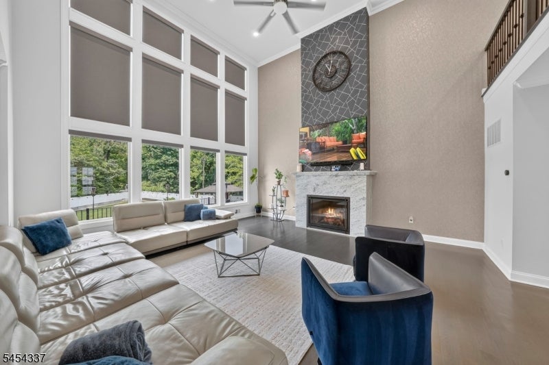 28 Ross Hall Blvd