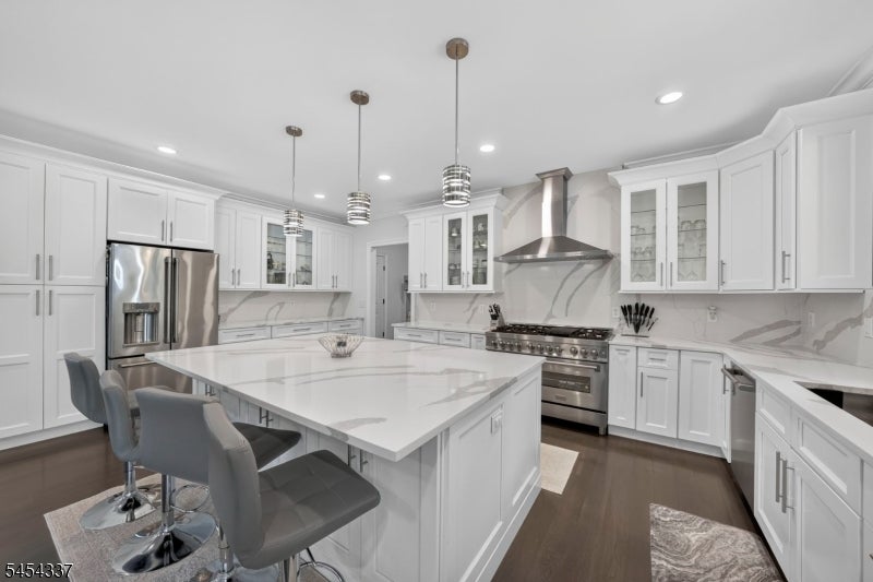 28 Ross Hall Blvd