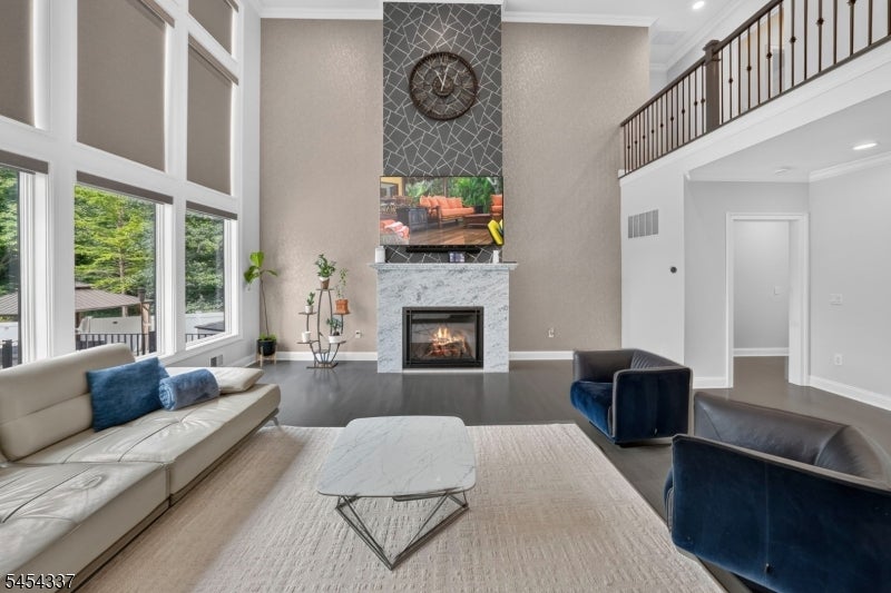 28 Ross Hall Blvd