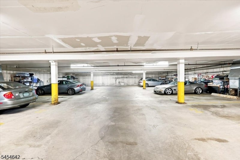 971 Bloomfield Ave C-1