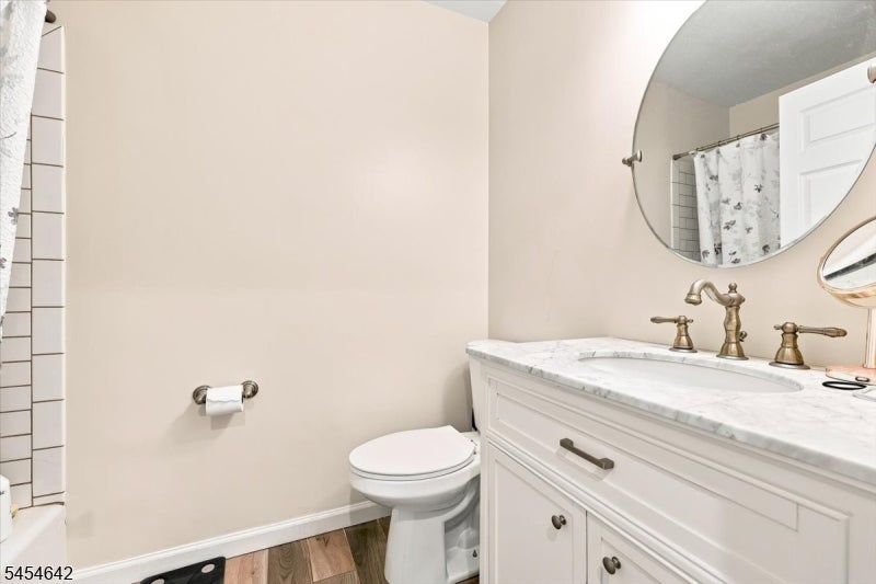 971 Bloomfield Ave C-1