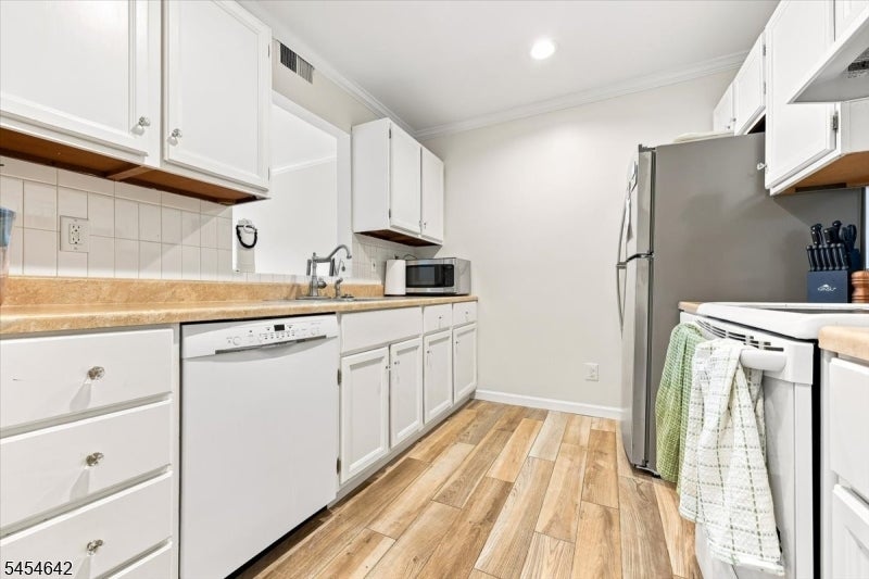 971 Bloomfield Ave C-1
