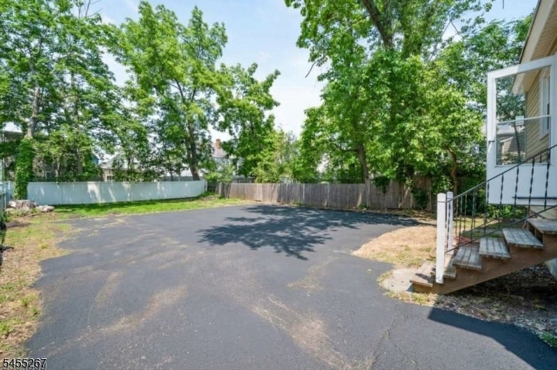 26 Hillside Ave
