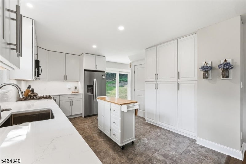 21 Nassau St