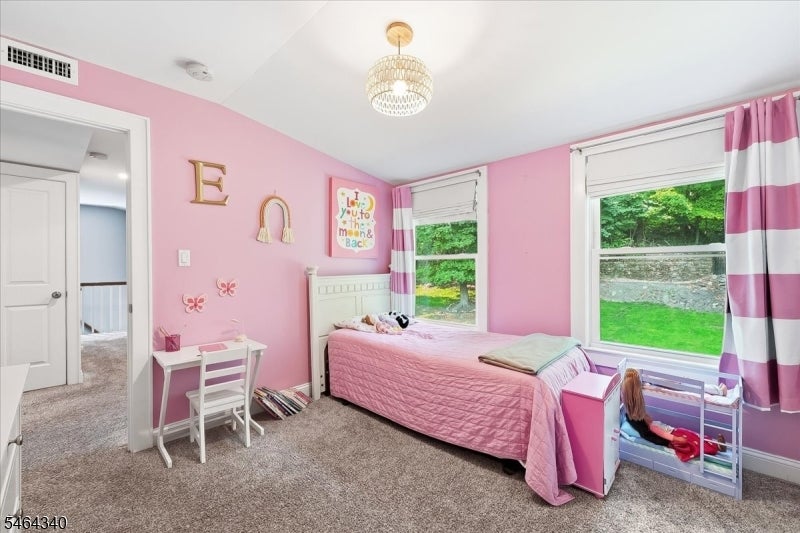 21 Nassau St