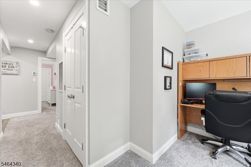 21 Nassau St