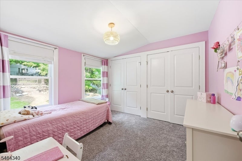 21 Nassau St
